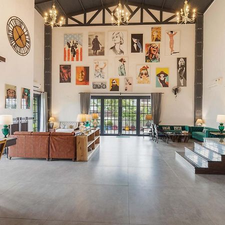 Stayvista'S The Barn House - Farm-View Villa With With Bonfire, Indoor Pool & Bar Chandīgarh المظهر الخارجي الصورة