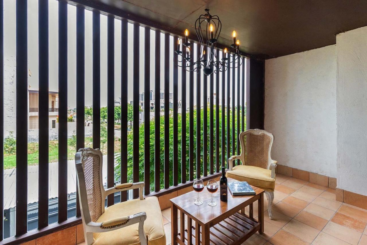 Stayvista'S The Barn House - Farm-View Villa With With Bonfire, Indoor Pool & Bar Chandīgarh المظهر الخارجي الصورة